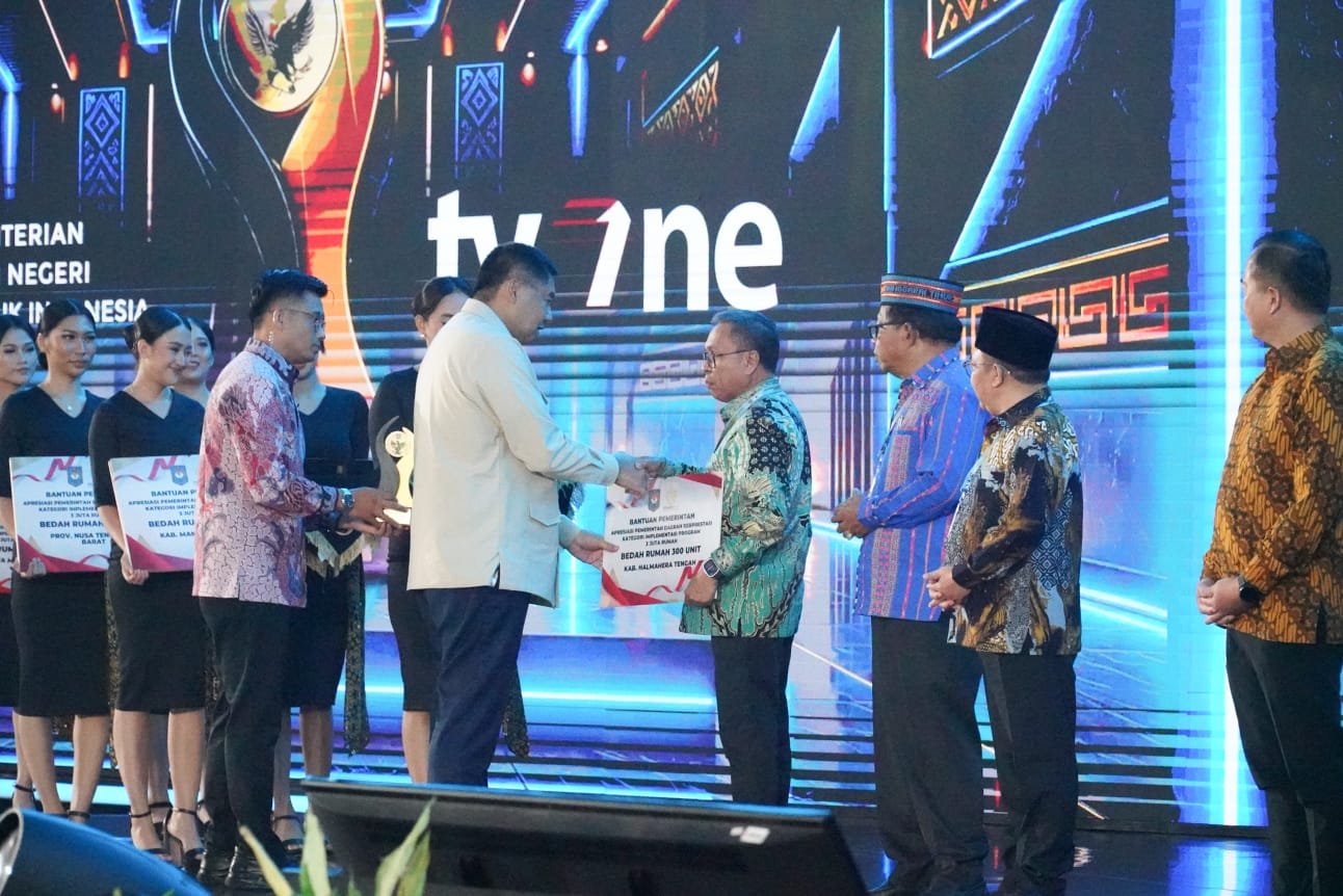 Pemkab Halmahera Tengah sabet dua penghargaan Kemendagri. - thewasesanees.com