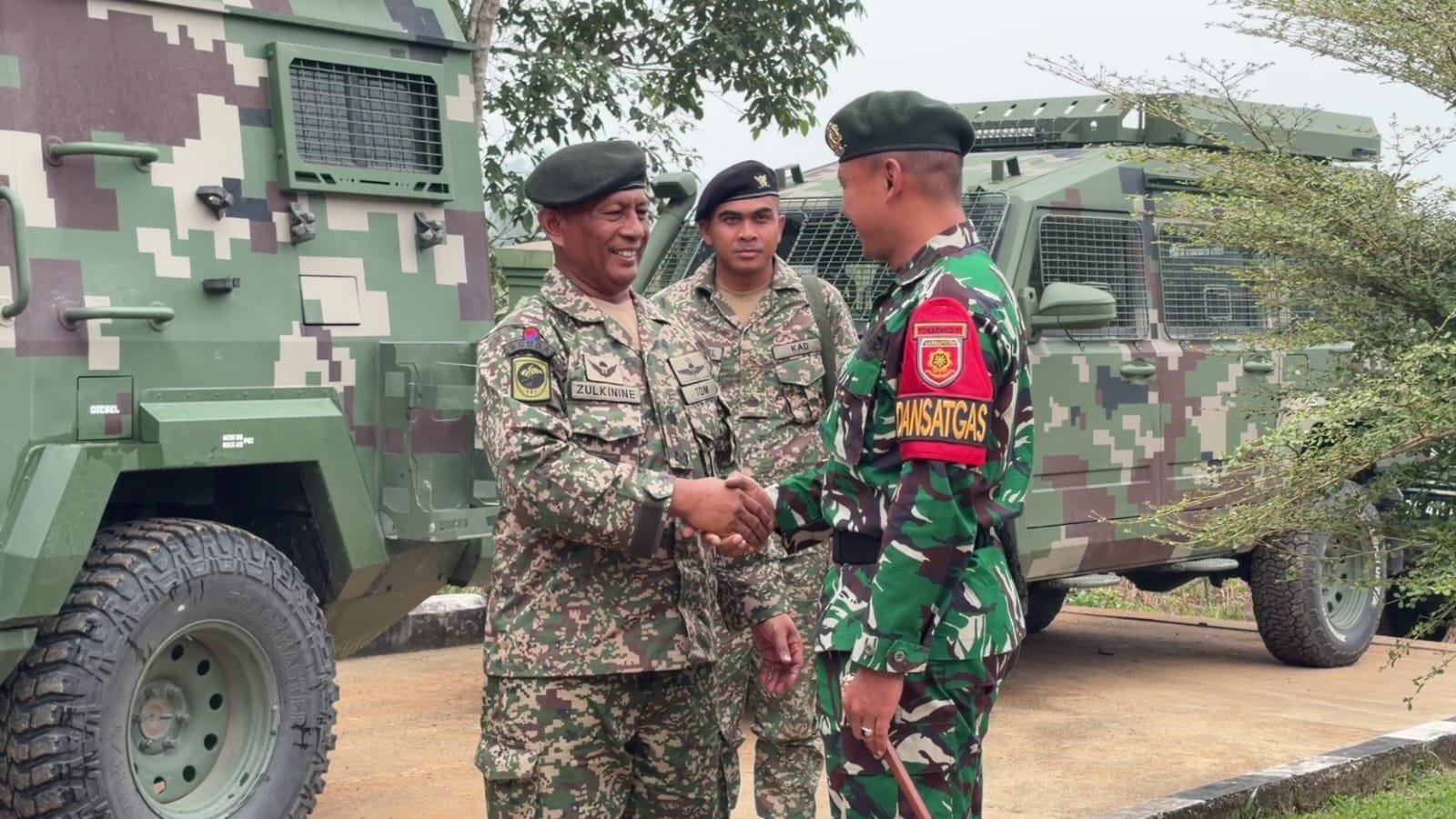 Kerjasama Pengamanan Batas Negara RI-Malaysia. - thewasesanews.com
