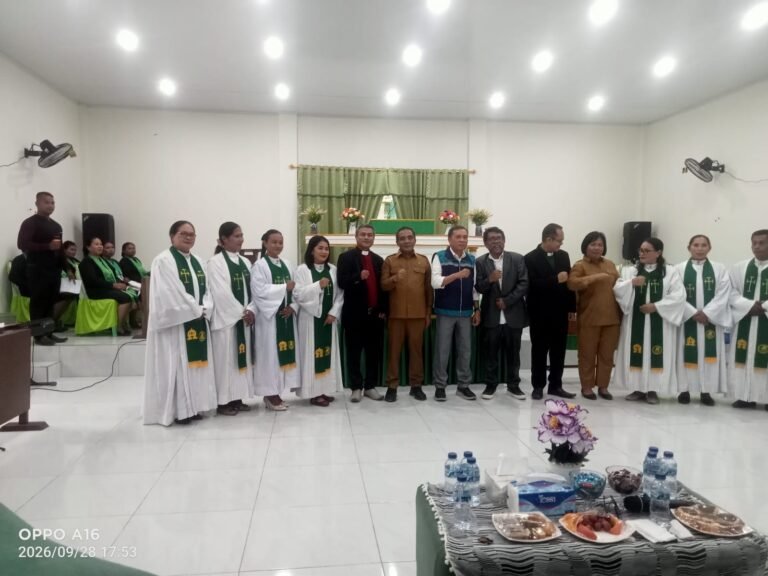 Peresmian Gereja GMIG Sion Lopong. - thewasesanews.com