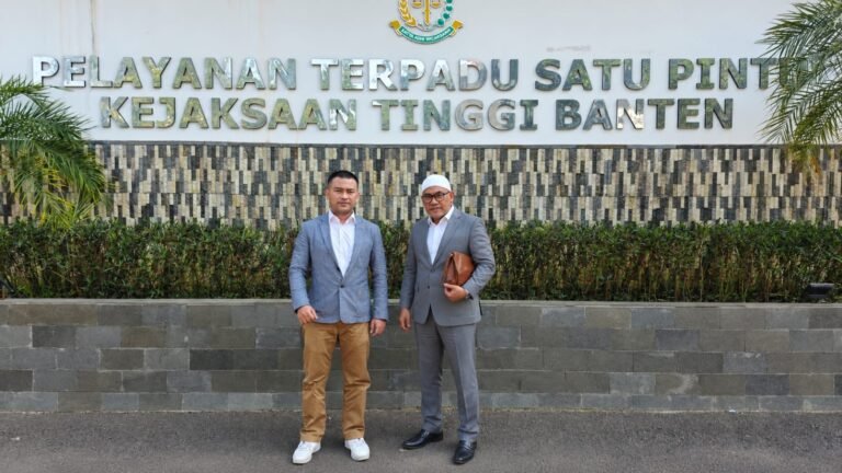Dugaan Korupsi Disdikbud Tangsel Diadukan ke Kejati Banten. - thewasesanews.com
