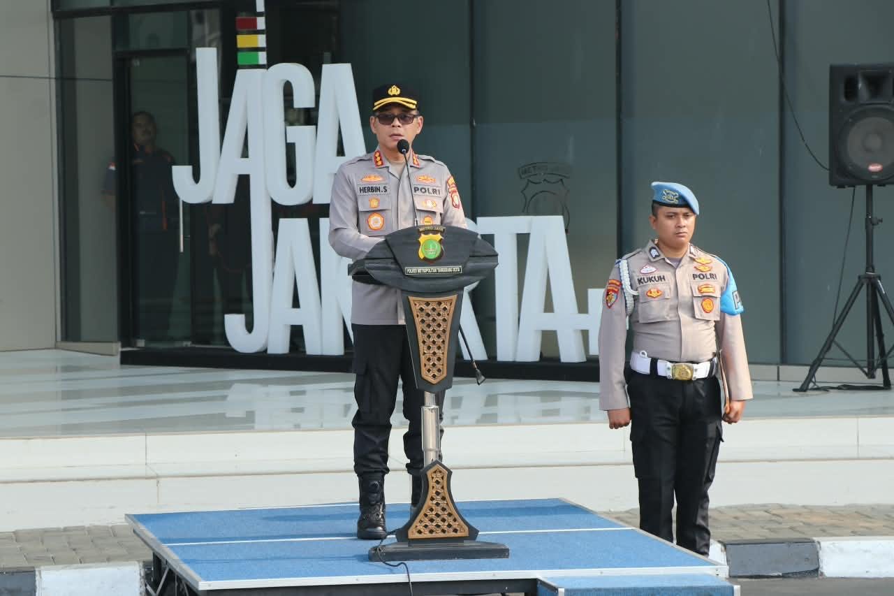 12 Personel Polres Metro Tangerang Kota Terima Penghargaan Kapolda. - thewasesanews.com