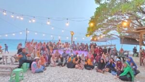 Disdik Halteng Gelar Jumpa Guru di Pulau Gebe. - thewasesanews.com