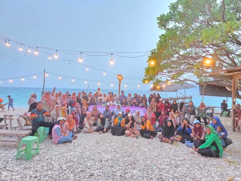 Disdik Halteng Gelar Jumpa Guru di Pulau Gebe. - thewasesanews.com