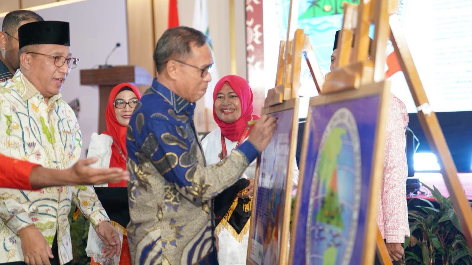 Bupati Ikram Malan Sangadji Hadiri Pelantikan Pengurus IBM Maluku Utara. - thewasesanews.com