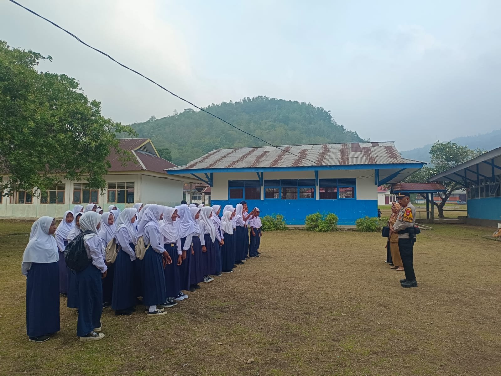 Polsek Patani Gelar Program Peduli Pendidikan. - thewasesanews.com